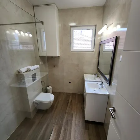 New Lux * Čačak