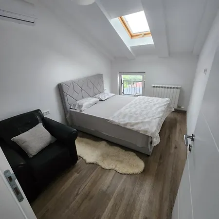 New Lux Apartmán *